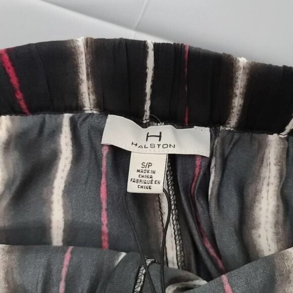 H Halston P/O Pant With Tulip Hem Small NWT - Picture 6 of 8